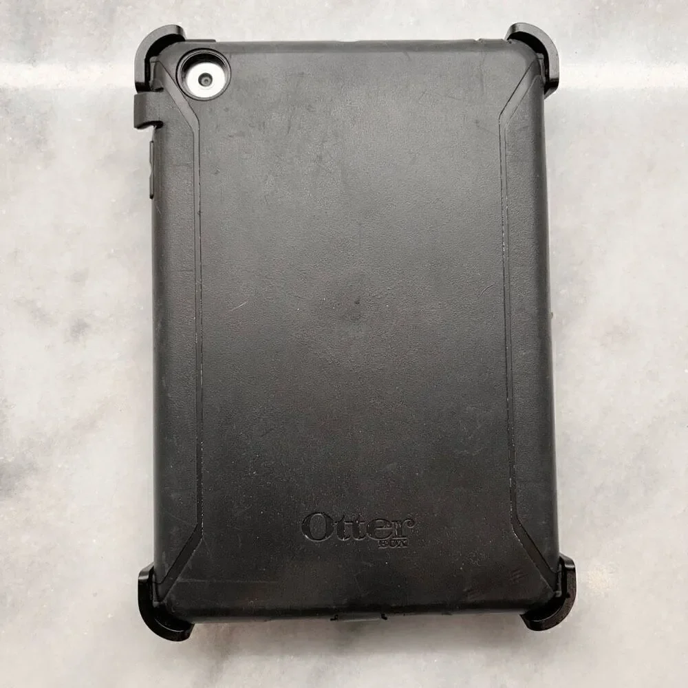 Apple Ipad Mini Silver 2012 First Generation Model - Silver